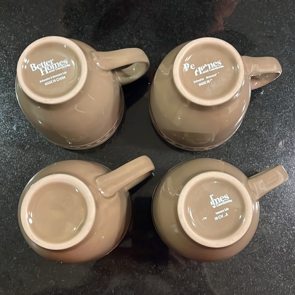 Coffee Mugs by BETTER HOMES AND GARDENS - Set of 4 - Picture 4 of 5